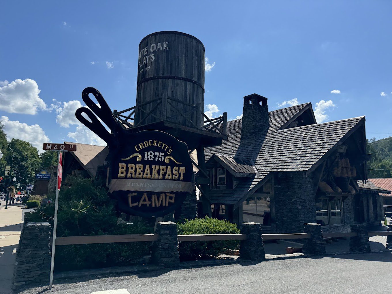 Crockett’s Breakfast Camp