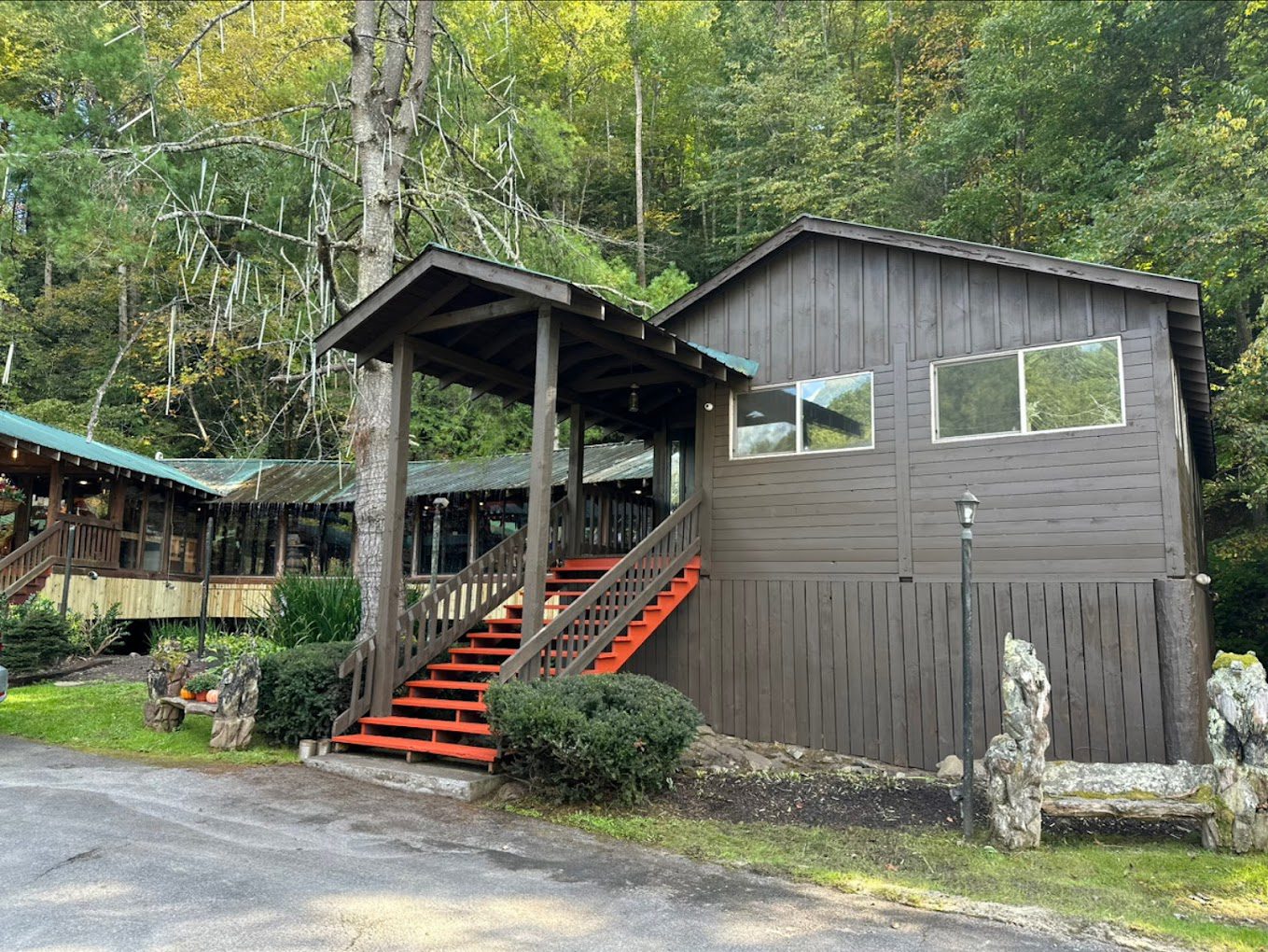 Crystelle Creek Restaurant